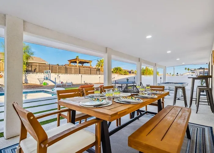 Havasu Fun Pool Pooltable Kingbed Lake Havasu City